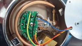 不锈钢耐震电接点压力表内部结构